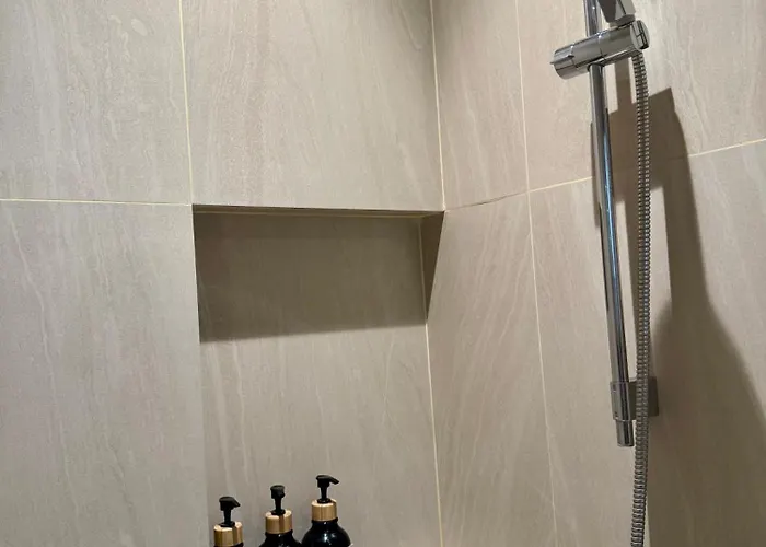 Aparthotel Fully Furnished 1br Inside Tambuli -resort Living Tower F - 11th Floor Lapu-Lapu City